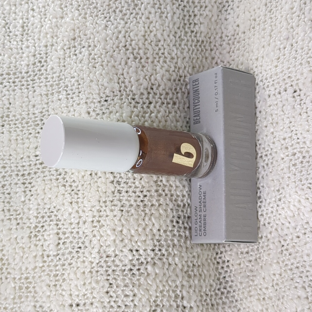 Beautycounter Lid Glow Cream Shadow in Ember, 5ml/0.17fl oz - Picture 4 of 8